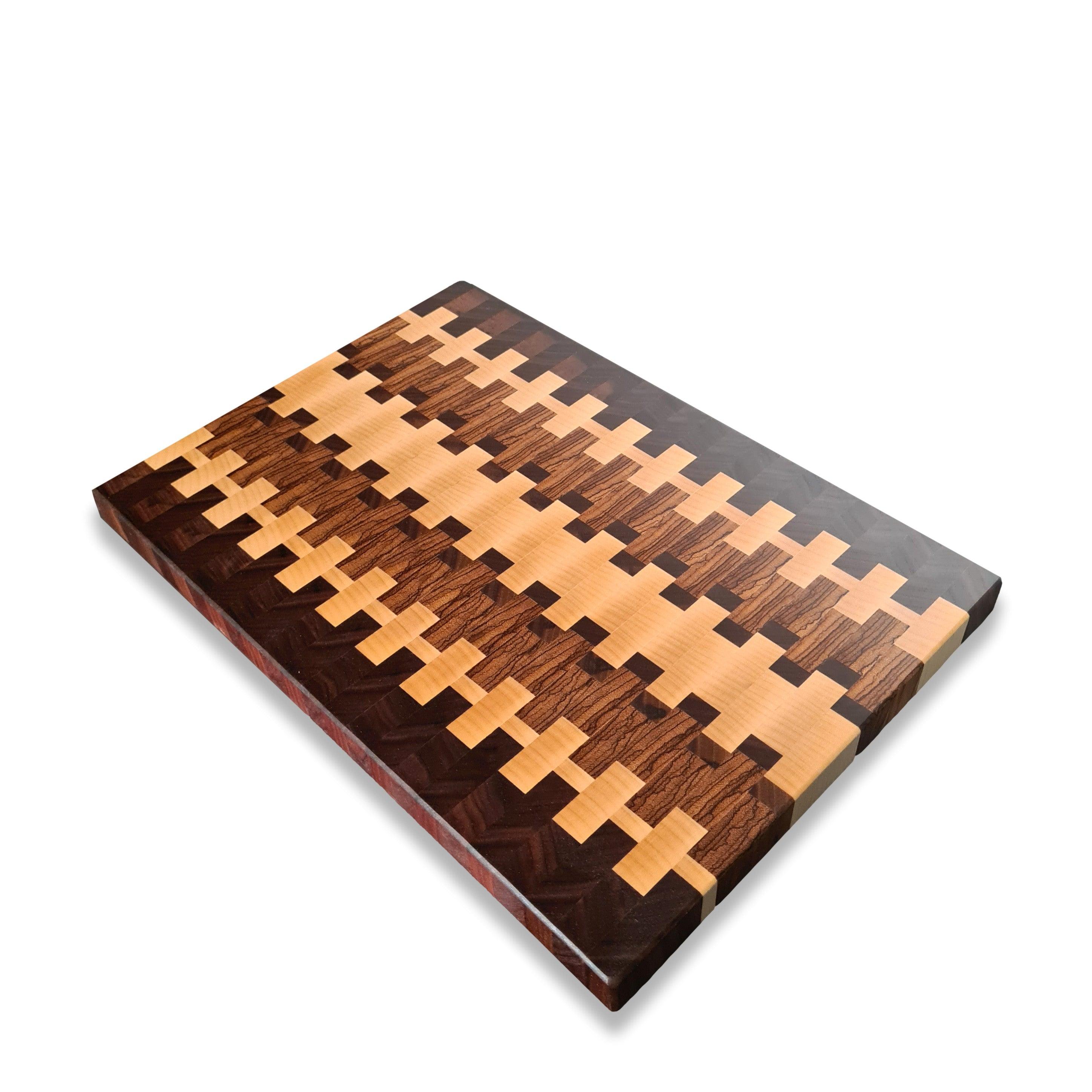 Wood Work NRW - Stirnholz Schneidebrett aus Nussbaum, Ahorn und Zerbano - Designer Schneidebrett