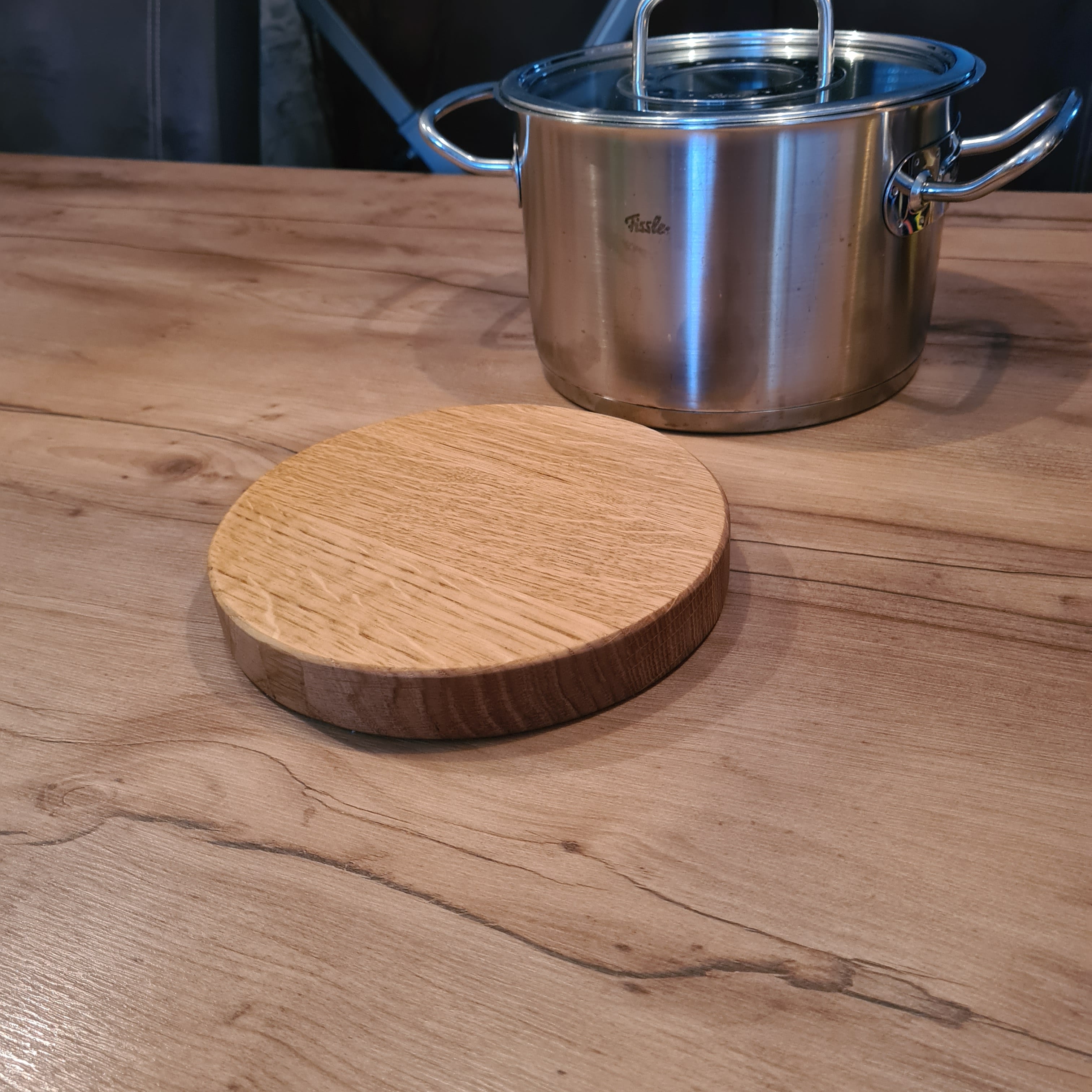Topf- und Pfannenuntersetzer magnetisch