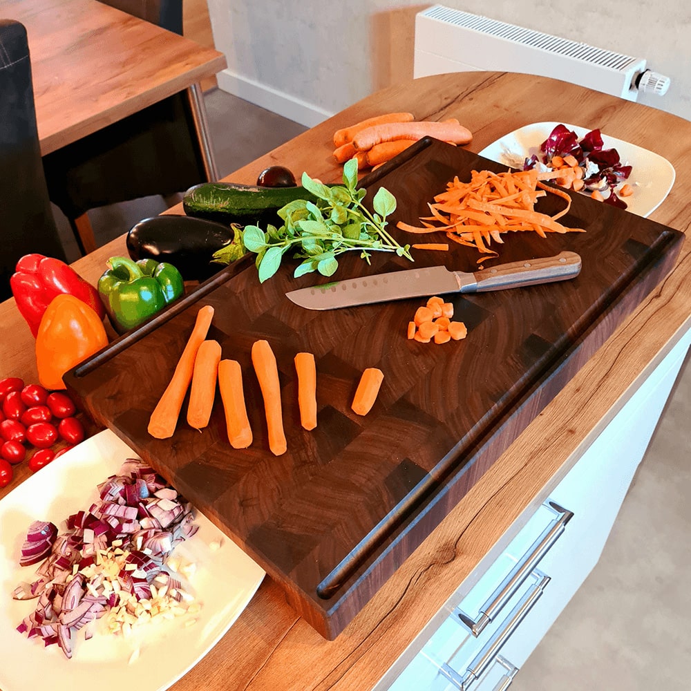 Stirnholz Schneidebrett aus Nussbaum/Walnuss - Hochwertiges Schneidebrett