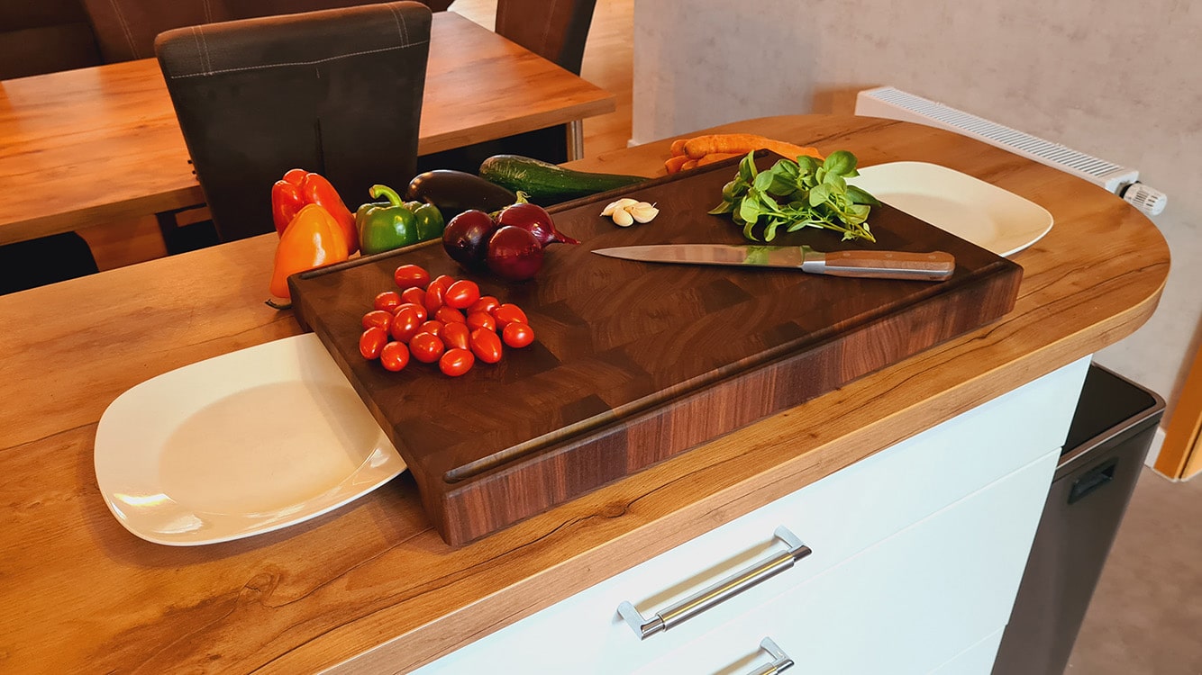 Wood Work NRW - Stirnholz Schneidebrett aus Nussbau - Schneidebrett XXL