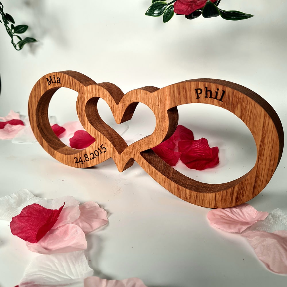 Unendlichkeitszeichen mit Herzen - Hochzeitsgeschenk