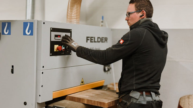 Wood Work NRW - Stirnholz Schneidebrett Breitbandschleifmaschine
